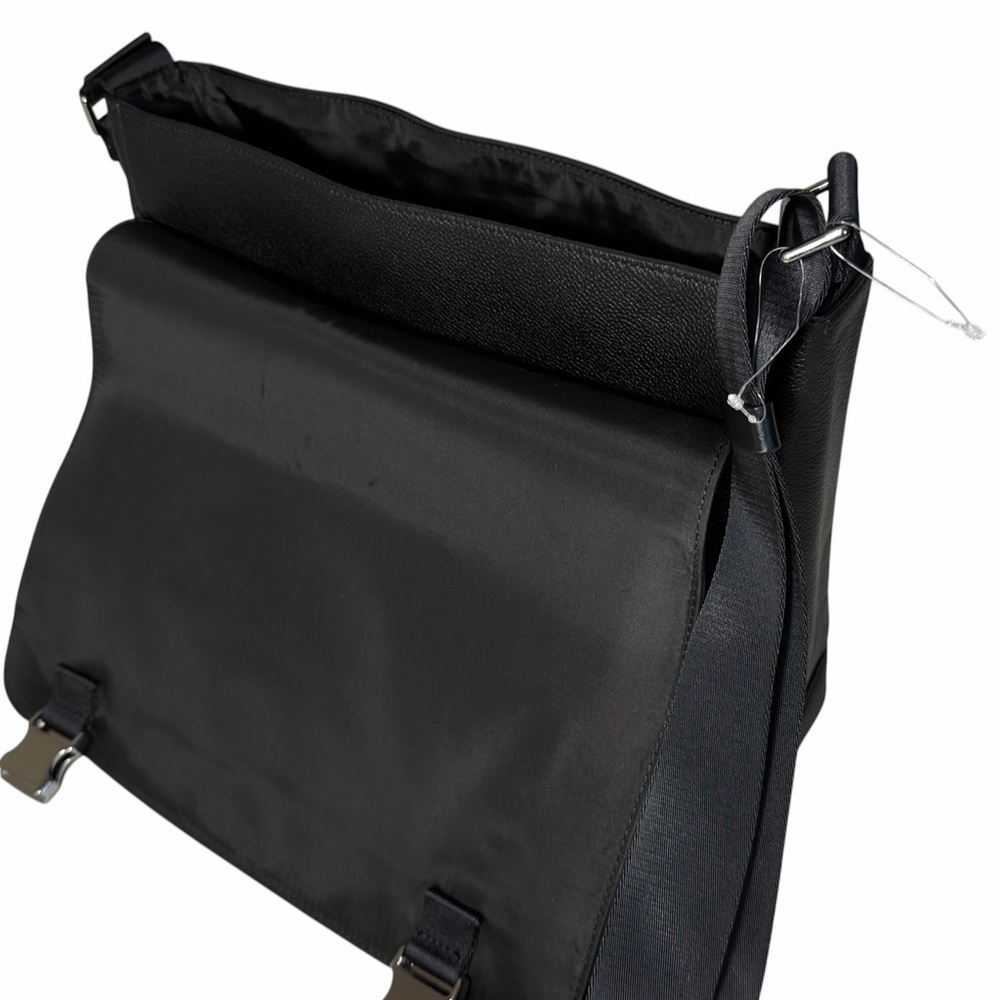 Michael Kors Greyson Black Leather Messenger Bag Crossbody Laptop Work Medium - Picture 12 of 16